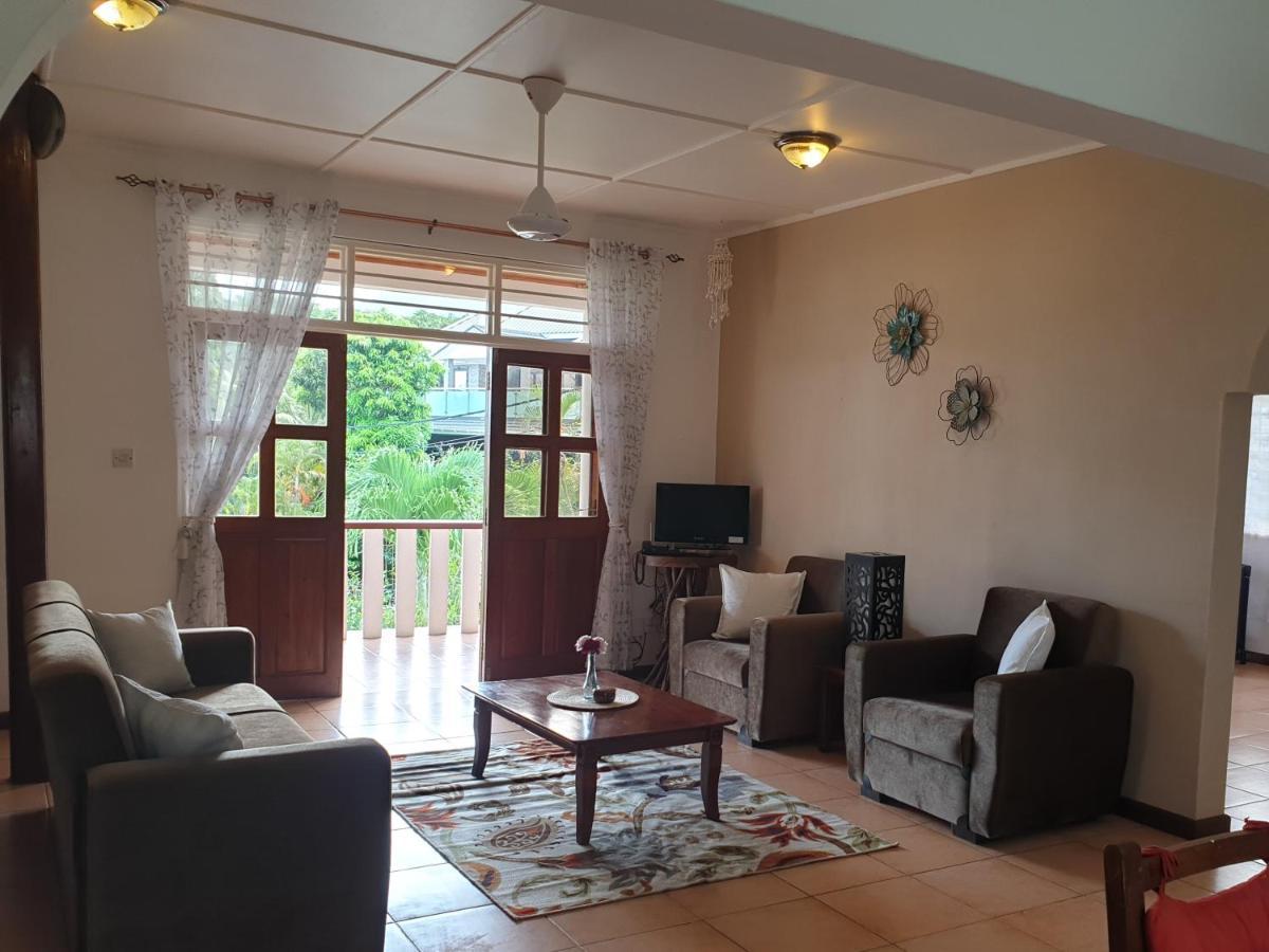 La Maison Hibiscus Beau Vallon  Extérieur photo